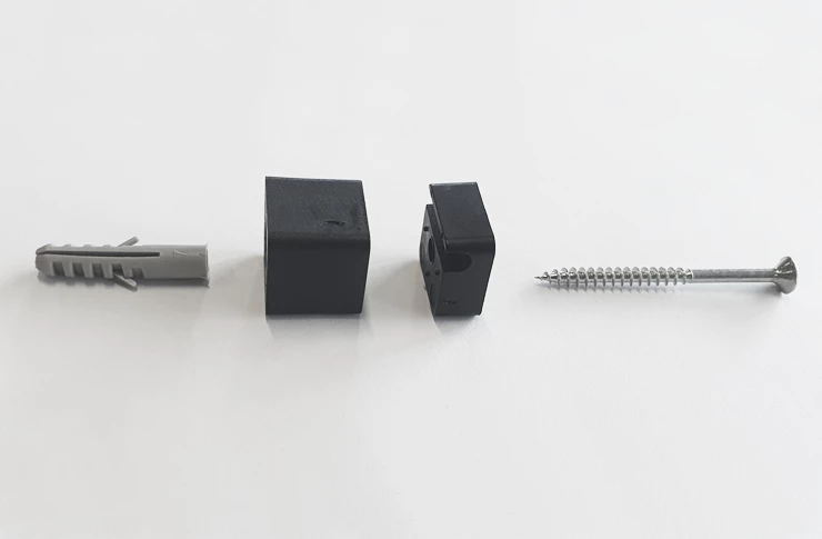 Firkantet afstandsstykke 20 mm